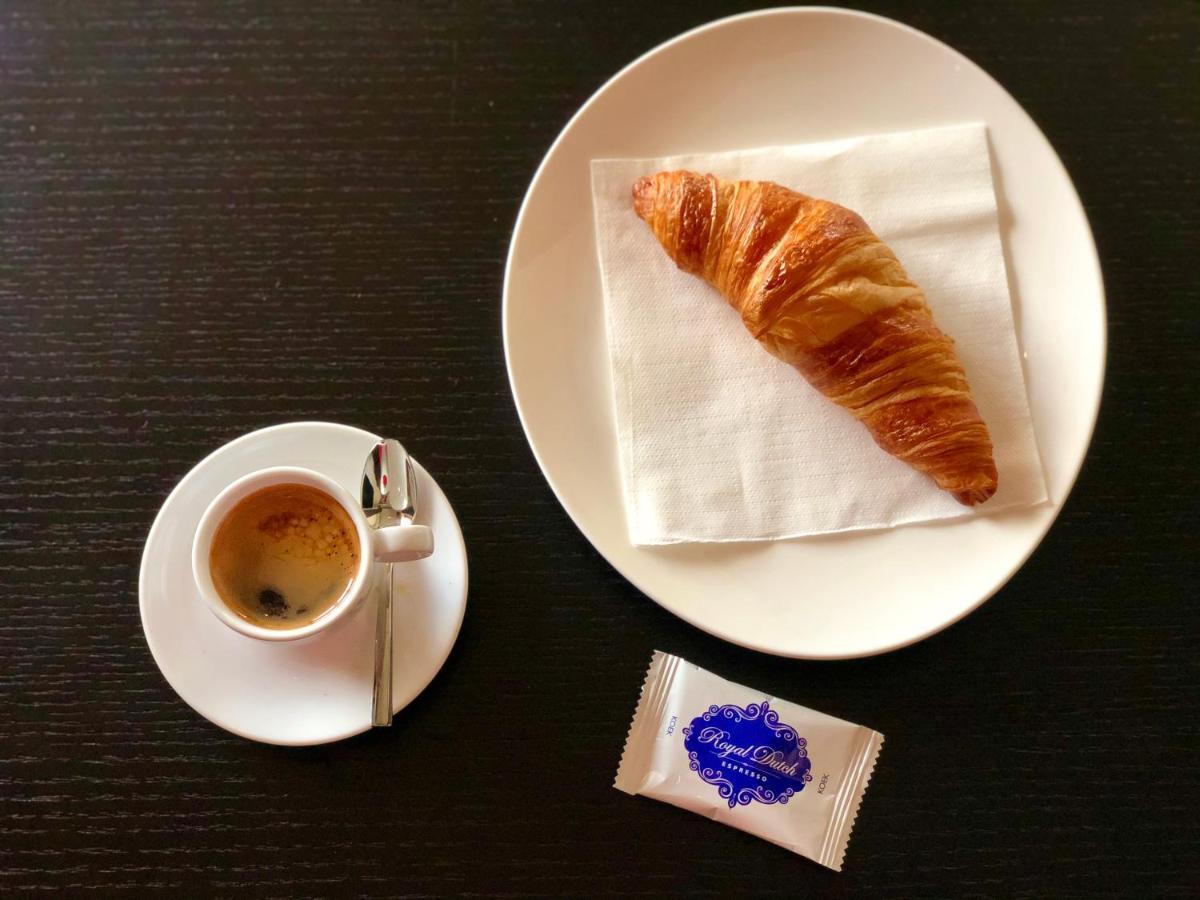 Bed, Bites & Business Hotel Роттердам Экстерьер фото